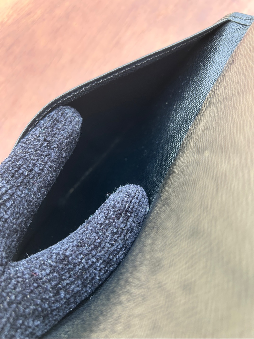 Louis Vuitton Epi long wallet, black - Picture 12 of 16